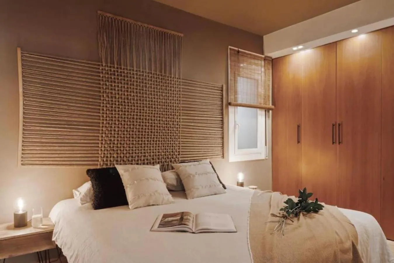 Apartment Babinga - 3 Bedroom And Balcony In Eixample Esquerra Barcelona Spain