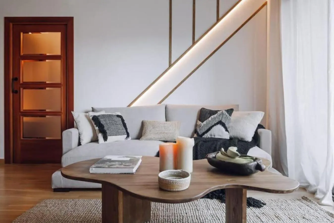 Babinga - 3 Bedroom And Balcony In Eixample Esquerra Barcelona